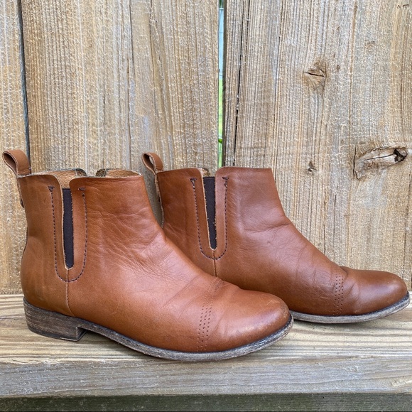 OluKai Shoes - OluKai Malie Leather Ankle Boots